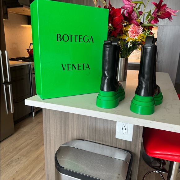Bottega Veneta Tire Boots - Picture 3 of 5